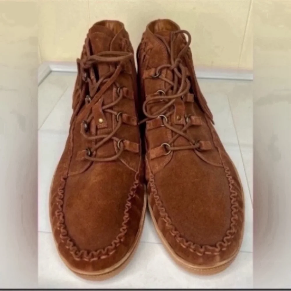 Zodiac Vera Suede Lace Up Booties Size 10 NWOT - Picture 2 of 3
